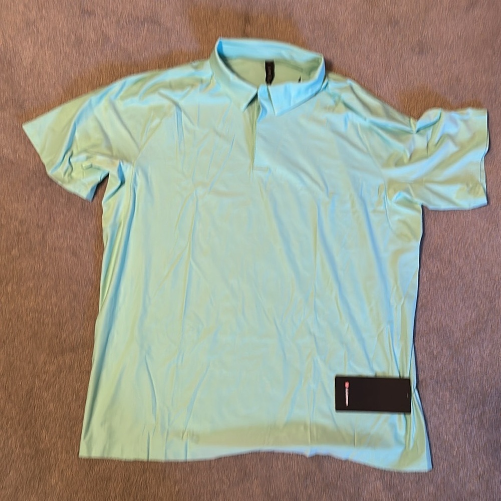 Lululemon Men’s Golf Shirt